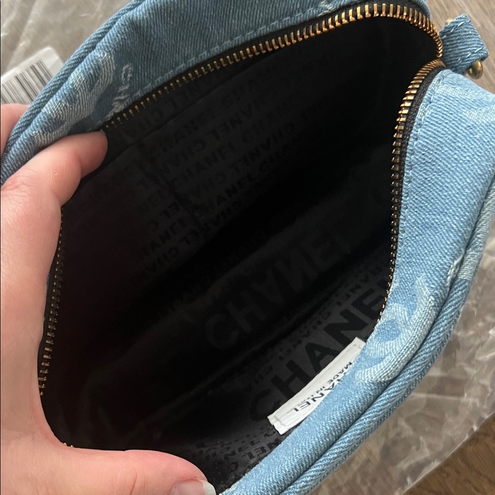 Chanel Beauty Blue Denim Crossbody Bag GWP - Picture 3 of 12